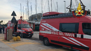 Civitanova Marche - Uomo disperso in mare, vigili del fuoco in azione
